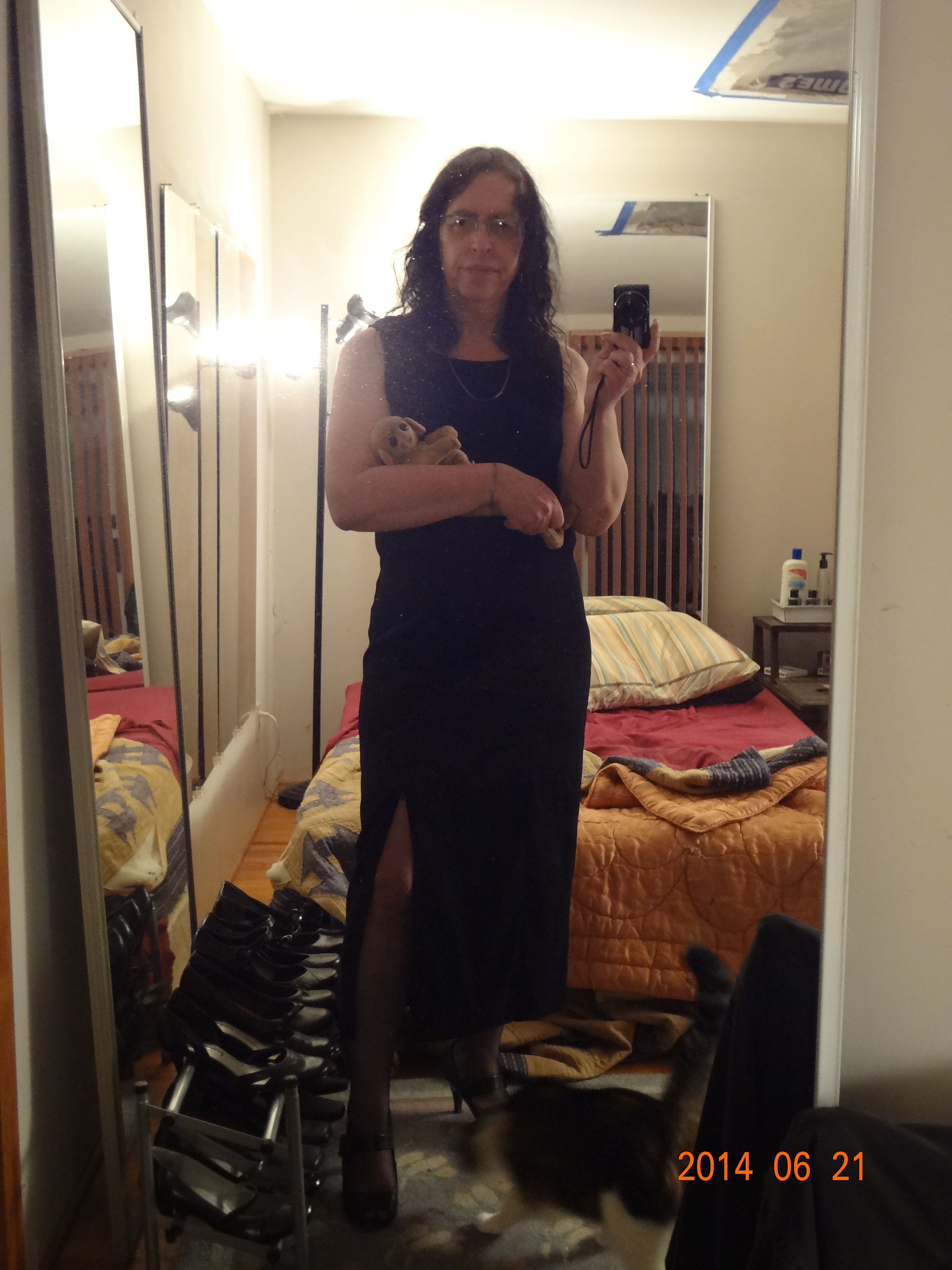 ./DSC01080 - BARB with Susan's Monkey.JPG